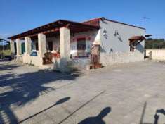 Foto Villa in affitto a Manfredonia - 4 locali 130mq